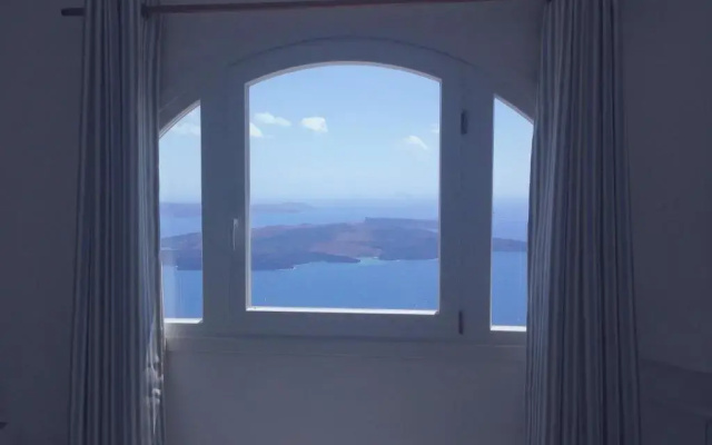 Altana Cliffside Villas
