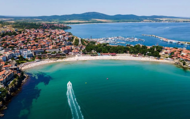 Sozopol Apartment with Sea View