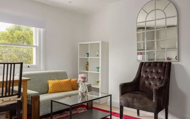 Picktheplace Kensington Lux Apartments III