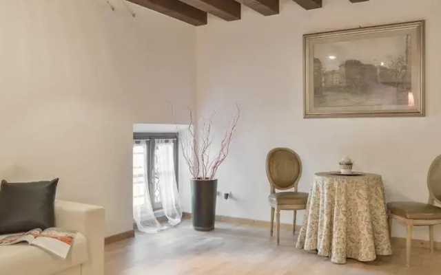 Macbeth Halldis Apartment