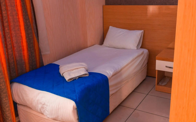 Peracity Hotel