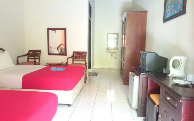 Catur Adi Putra Hotel