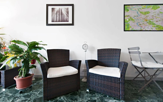 Take It Easy Roma Guest House