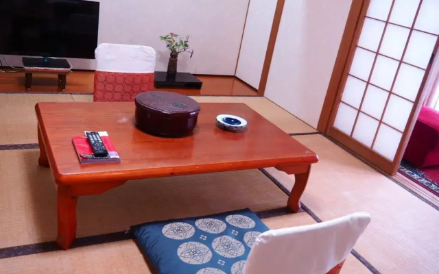 Hayashi Annex