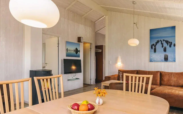 4 Star Holiday Home in Friedrichkoog