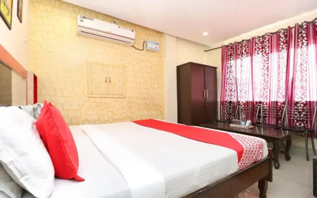 Hotel Lions Den By OYO Rooms