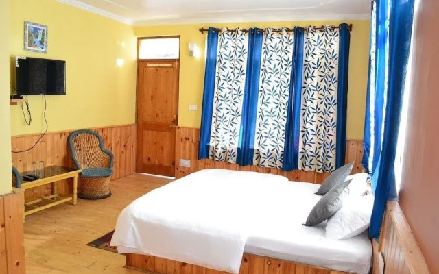 The Brooks, Manali