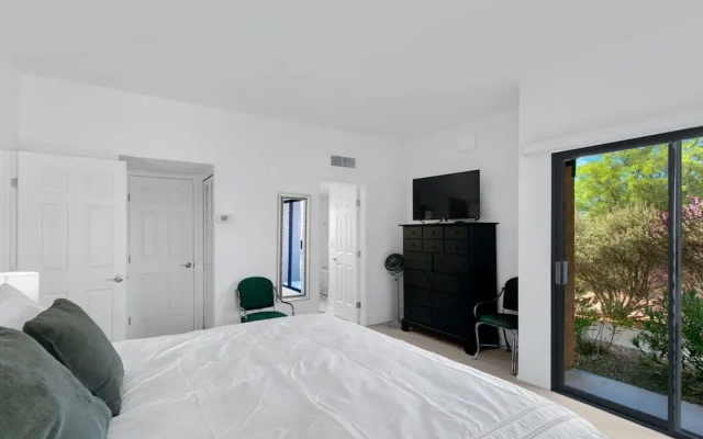 Sabino Canyon Overlook 2BR by Casago