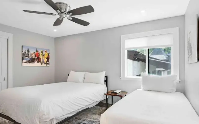 Enzian 316 - 4 Bedroom Condo by RedAwning