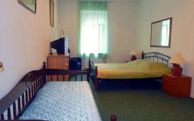 Favorit Inn Guest House