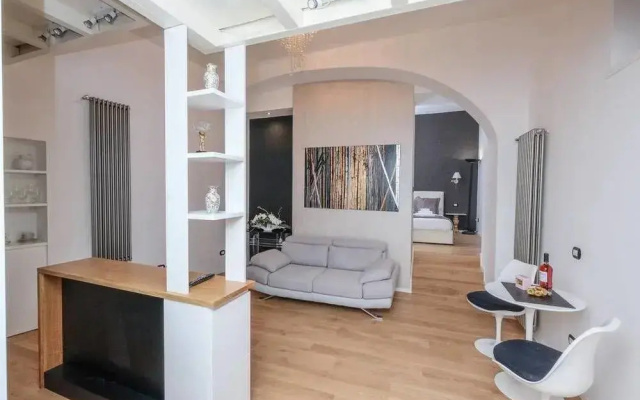 Piazza Navona Contemporary Luxury Terrace - HOV 51584
