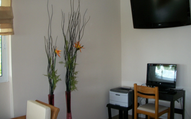 Thea Hotel