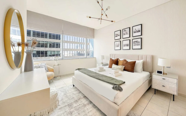 Silkhaus Luxurious 1BR Sky Gardens in Difc