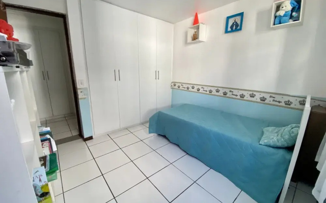 3 quartos a 2 quadras da Praia