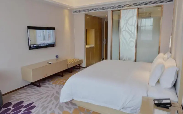 Lavande Hotels· Xingyi Jushan Avenue