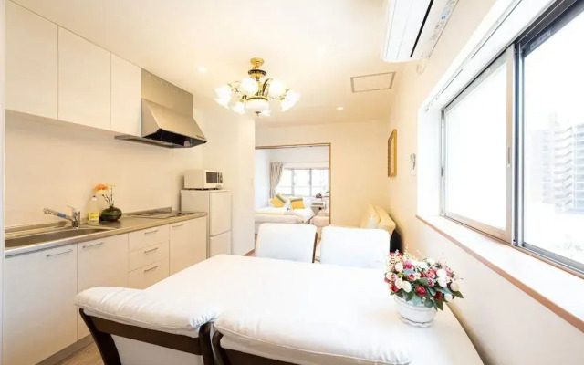 323Nanba-Near the station