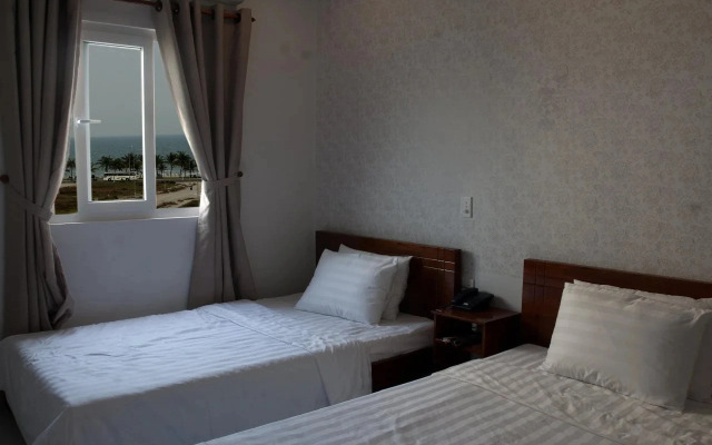 Da Nang Beach Hotel