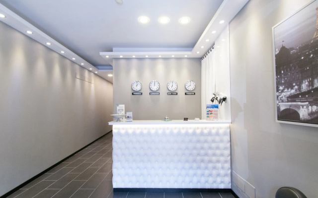 Fly Boutique Hotel
