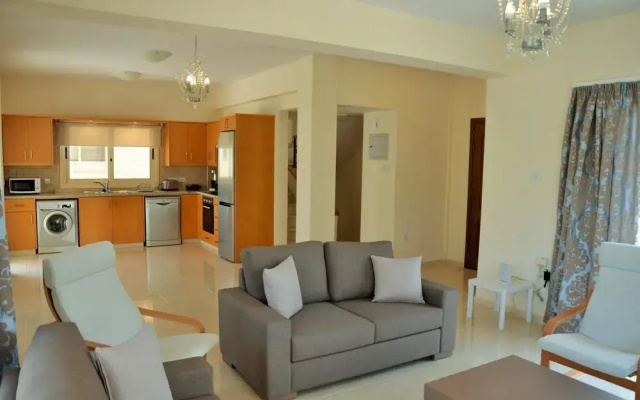 Anthorina Villa 18
