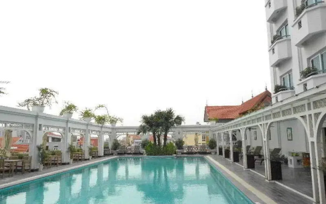Pearl River Hotel