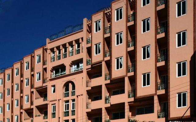 Отель Imperial Holiday Hôtel & spa вид на фасад