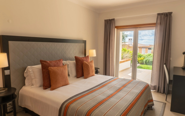 Vale da Ribeira Residences