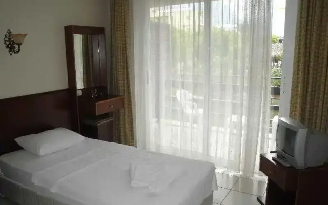 Feronia Hills Hotel