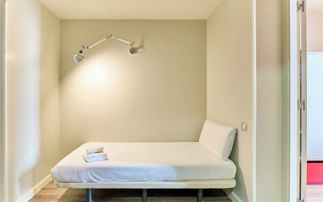 Montserrat Apartments by gaiarooms