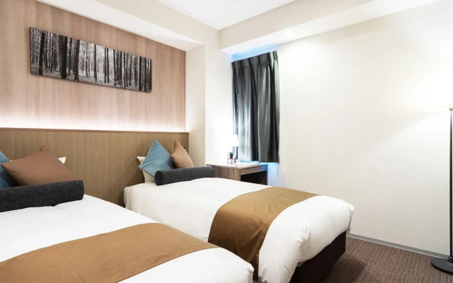 Nipponbashi Crystal Hotel 2
