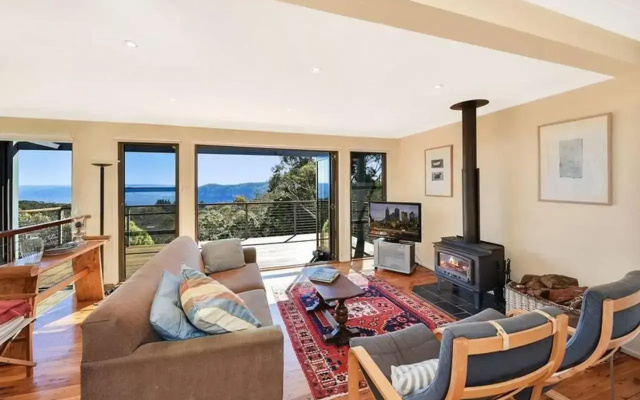 Narrow Neck Views