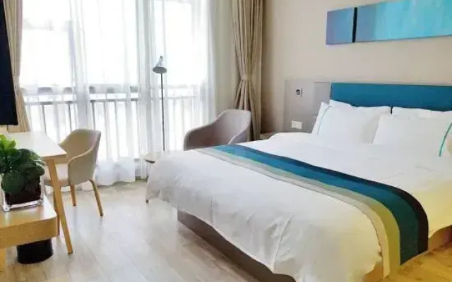 Homeinn Selected Hotel (Nanjing New City Plaza Longjiang Subway Station)