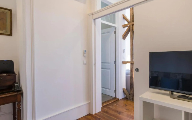 LovelyStay - Comfortable apartment with river views