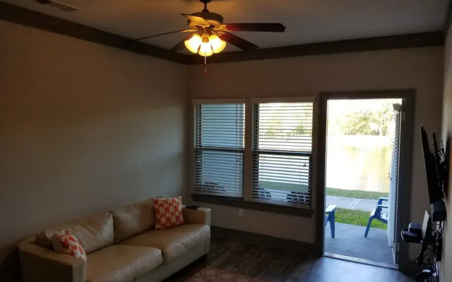 Tropical Waterview Escape