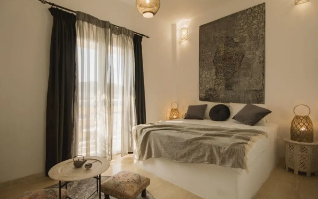 BOHOTEL Messonghi - Designer's Hotel