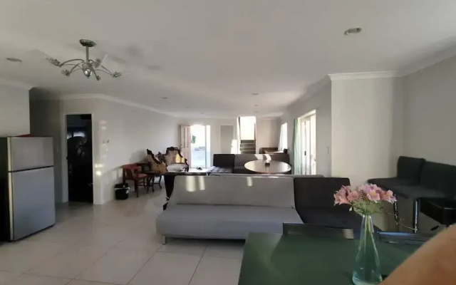 5 Bedroom House at 82A Richardson Road