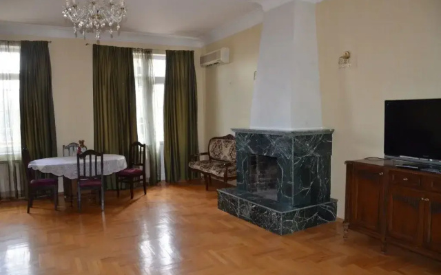 Hotel 125