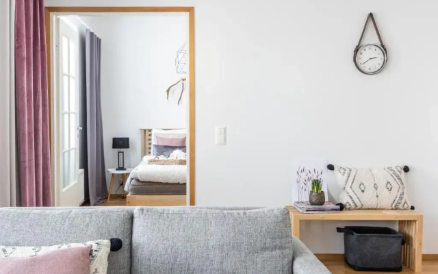 Arctic Aurora City Suite