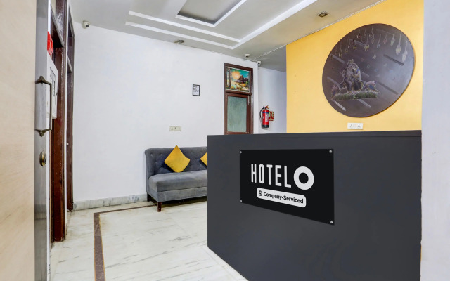 Hotel O East Punjabi Bagh Near Metro Station
