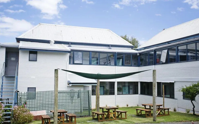 Albany Bayview Lodge YHA