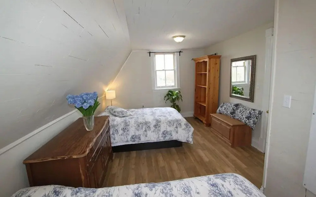 Riverview Cottages