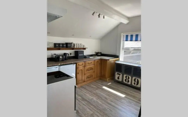 Seagulls Rest Marine Themed Seaview Apartment