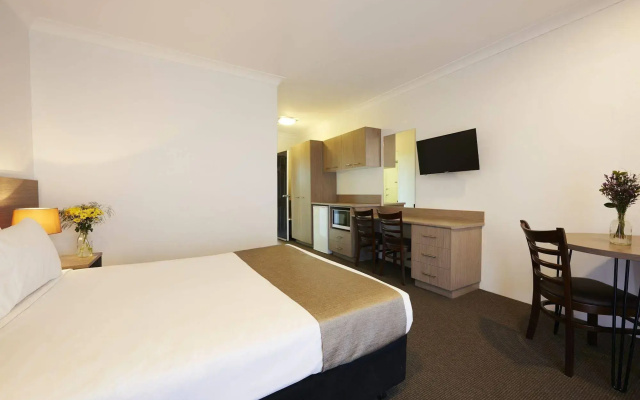 Adelong Motel