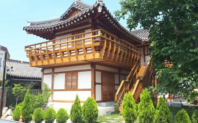 Gyeongju Seorabeol Hanok