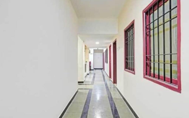 Hotel O Gummidipundi Railway Junction