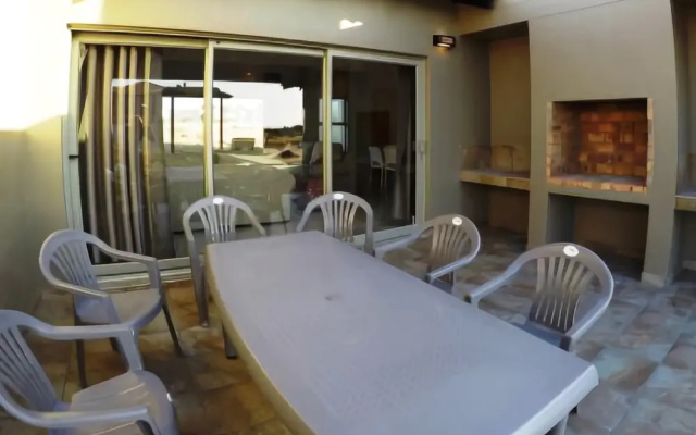 8 Tolbos Self catering