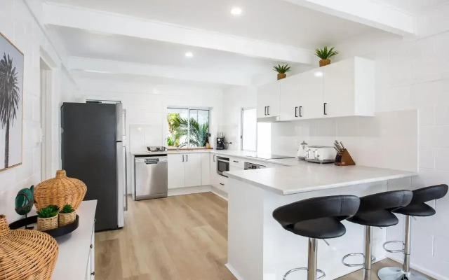 Sunfish - Pet Friendly - 4 Mins Walk to Beach