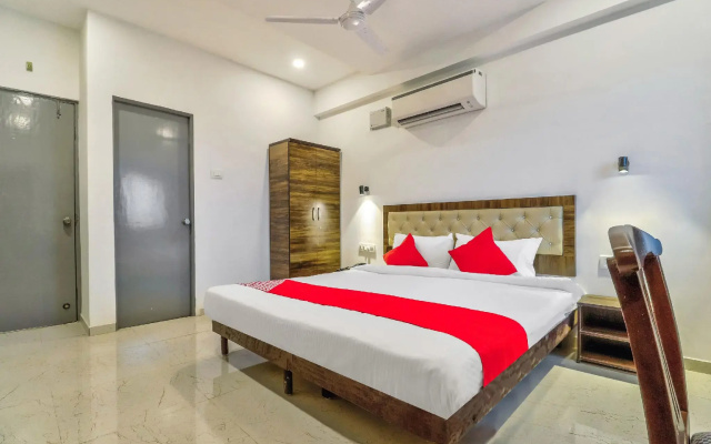 OYO Flagship 39712 Orient Royale Nagpur