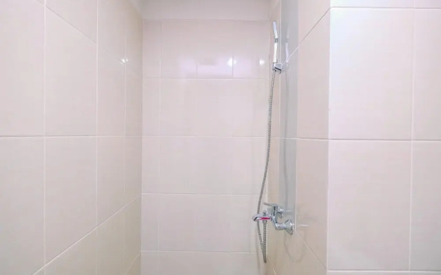 Comfort Studio The Oasis Apartment near Waterboom Cikarang