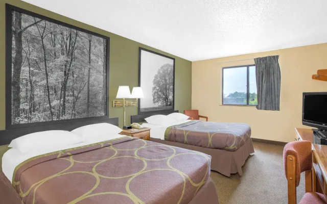 Super 8 Roanoke VA