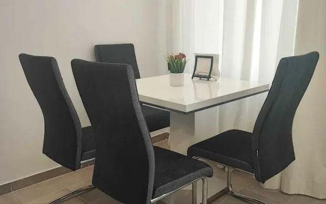 Modern 2BR Apartment In Prime Vienna